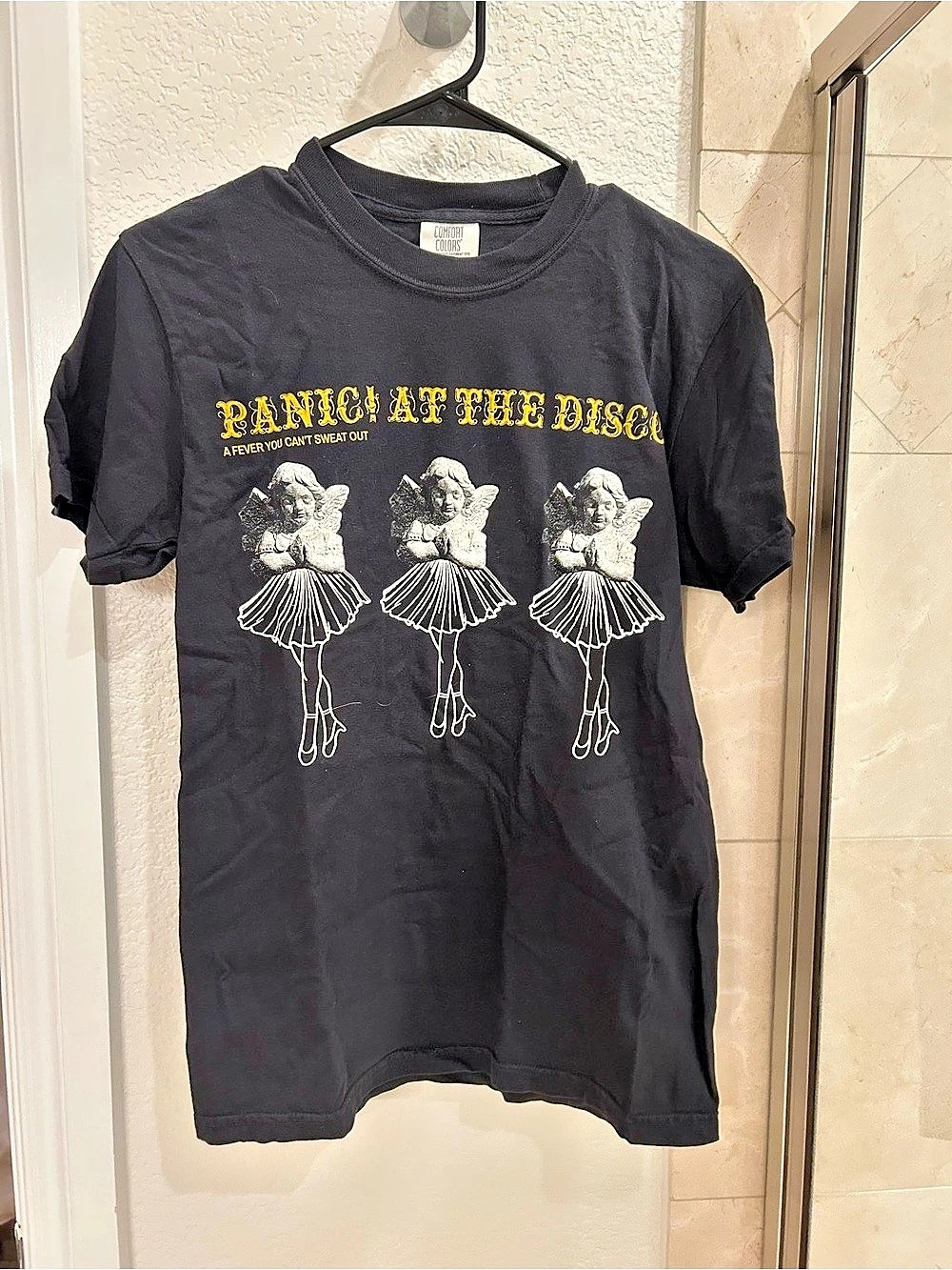 NWOT Panic! At The Disco A Fever You Can't Sweat Out T-Shirt Tee Black